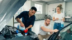 워셔액 물로 채워도 될까, 막힘·동결 고장 리스크 한 번에 정리